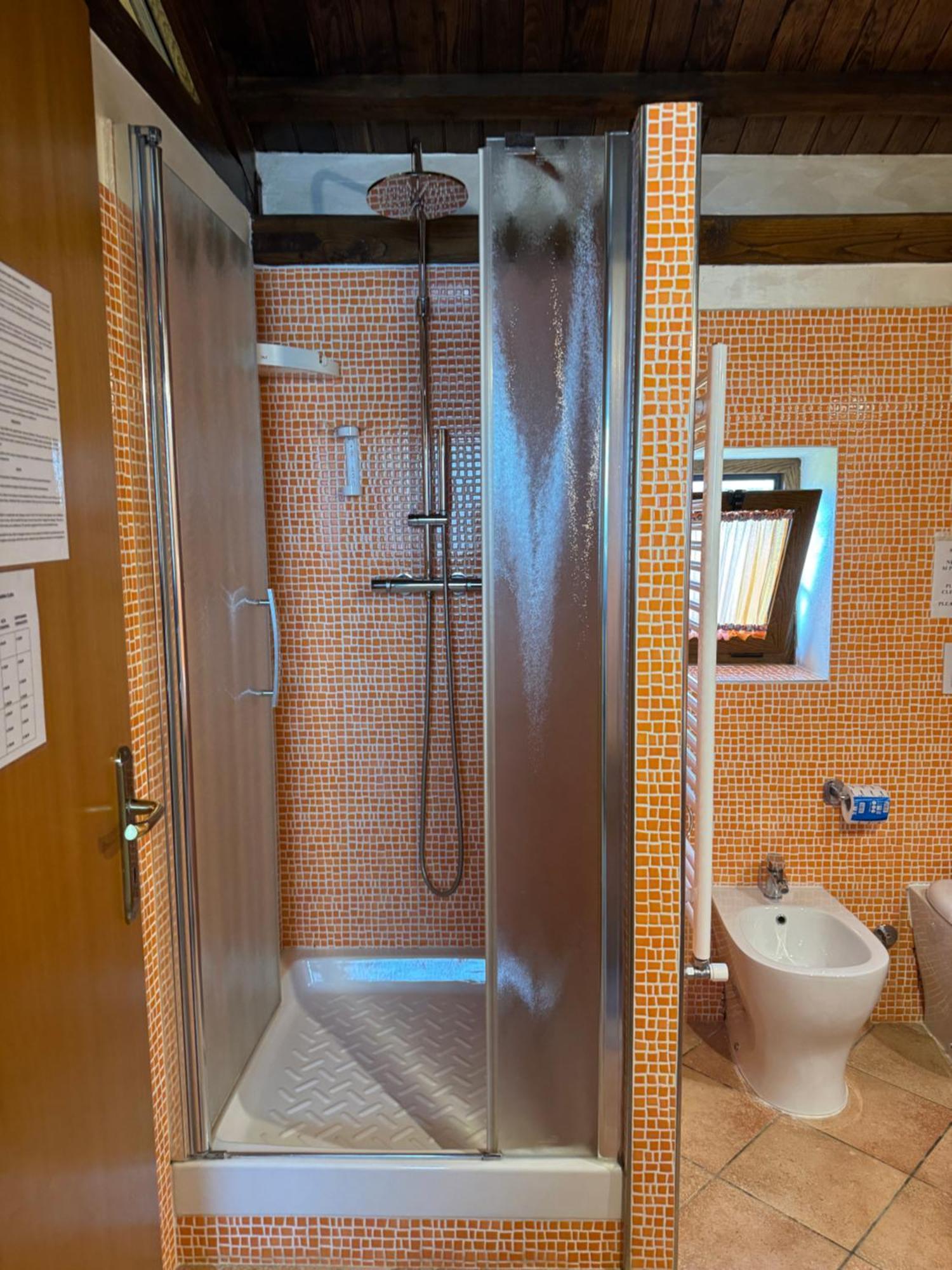 B&B oasi di mamma clara Latina Bagian luar foto